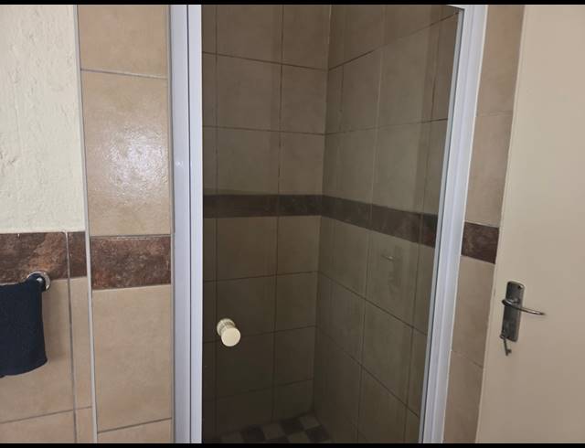 2 BEDROOM APARTMENT FOR SALE IN RUSTENBURG CENTRAL